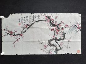 著名书画家、龚镇遗：四川省老年书画研究会西岭画院创研员、画师，省美协老年分会会员 ，省级机关书画协会创研员，成都市老年书画协会会员，徐悲鸿张大千艺术研究院会员.原创手绘花鸟画.梅花. 画心尺寸：99*52厘米
