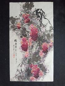 J7-40【邓义伦】中国老年书画研究会会员，中国书法研究院艺术委员，四川省书法家协会会员，四川省美协会员，四川省省直机关老年书画协会会员，成都市老协诗书画研究会理事，四川省中山文化艺术研究会国画研究会创作室画师，成都市民健老龄委诗书画顾问花鸟画真迹【硕果丰年】 软件一幅，画心尺寸：100*53厘米