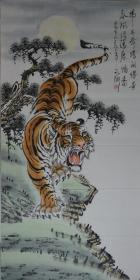 <虎步奔腾1>约137*68cm，周文璐老师作品.宣纸画芯。店铺区更多作品与您结缘。纯手绘