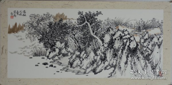 清秋.山东省美术家协会张奇卡纸作品，尺寸约66x33cm,合影供参考