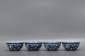 明，宣德青花龙纹茶杯一套高4.4厘米，口径9厘米，底径4厘米。
