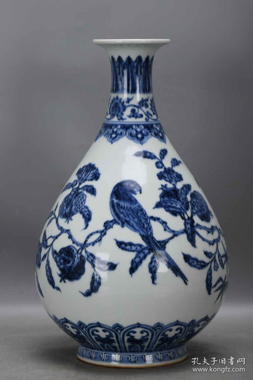明，宣德青花缠枝莲花鸟玉壶春一个高37厘米，口径8.8厘米，肚径23厘米，底径13厘米。