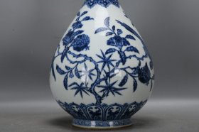 明，宣德青花缠枝莲花鸟玉壶春一个高37厘米，口径8.8厘米，肚径23厘米，底径13厘米。