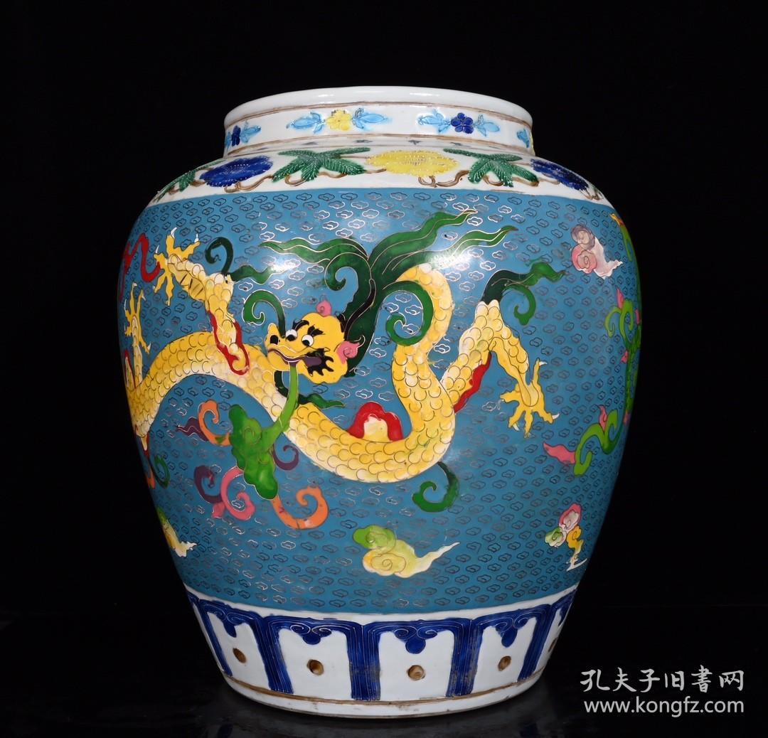 明宣德掐丝珐琅彩龙纹罐。