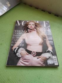 VOGUE   NOVEMBER  2009/11