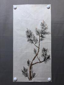 17785~【周爱莲】无款花鸟画，松树，尺寸约为68*33厘米
