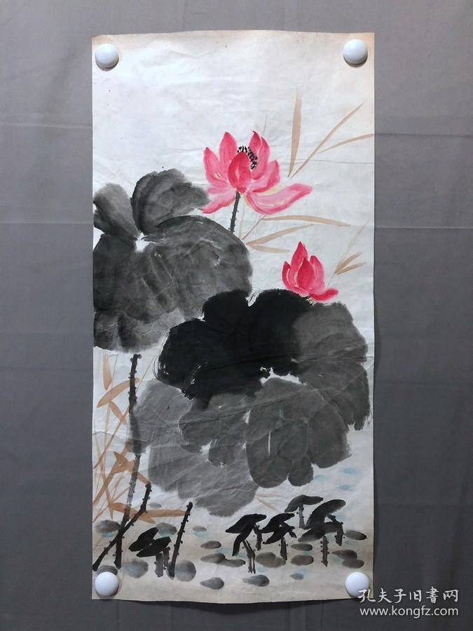 18048~【周爱莲】无款花鸟画，荷花，尺寸约为69*34厘米