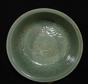 宋汝窑雕刻龙纹大盆，高14.8×42厘米