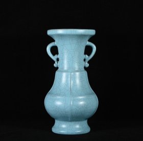 宋汝窑天青釉政和五年清凉寺款如意耳瓶，高22.5×12厘米