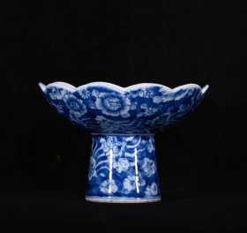 清康熙青花花卉纹高足杯，高7.1×10.2厘米