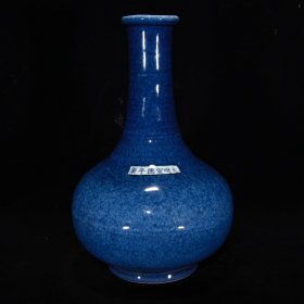 明宣德雪花蓝釉瓶，30×19，价格:720