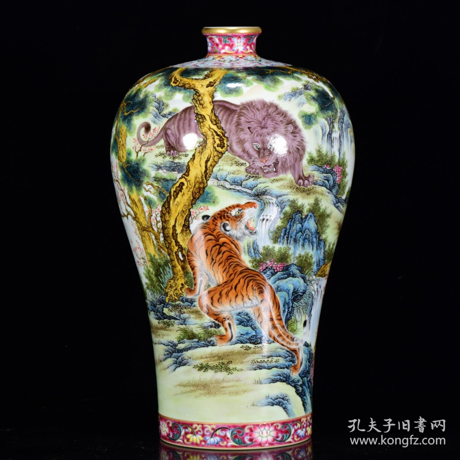清雍正年粉彩狮虎斗纹梅瓶31*18m6300￥