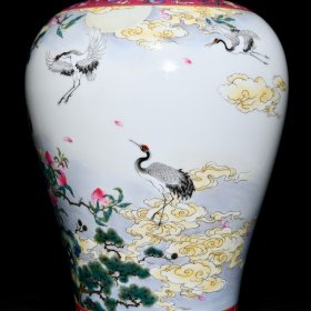 清雍正珐琅彩胭脂红轧道六合同春图梅瓶，高31.3cm直径20cm，¥8450