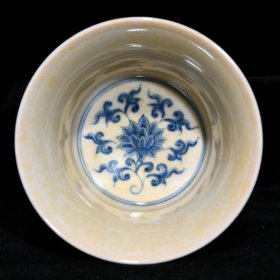 明成化青花鱼藻纹高脚杯