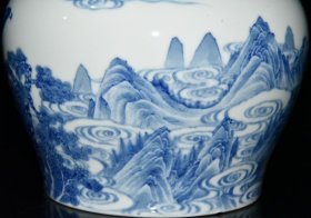 清代乾隆青花山水茶叶盖罐