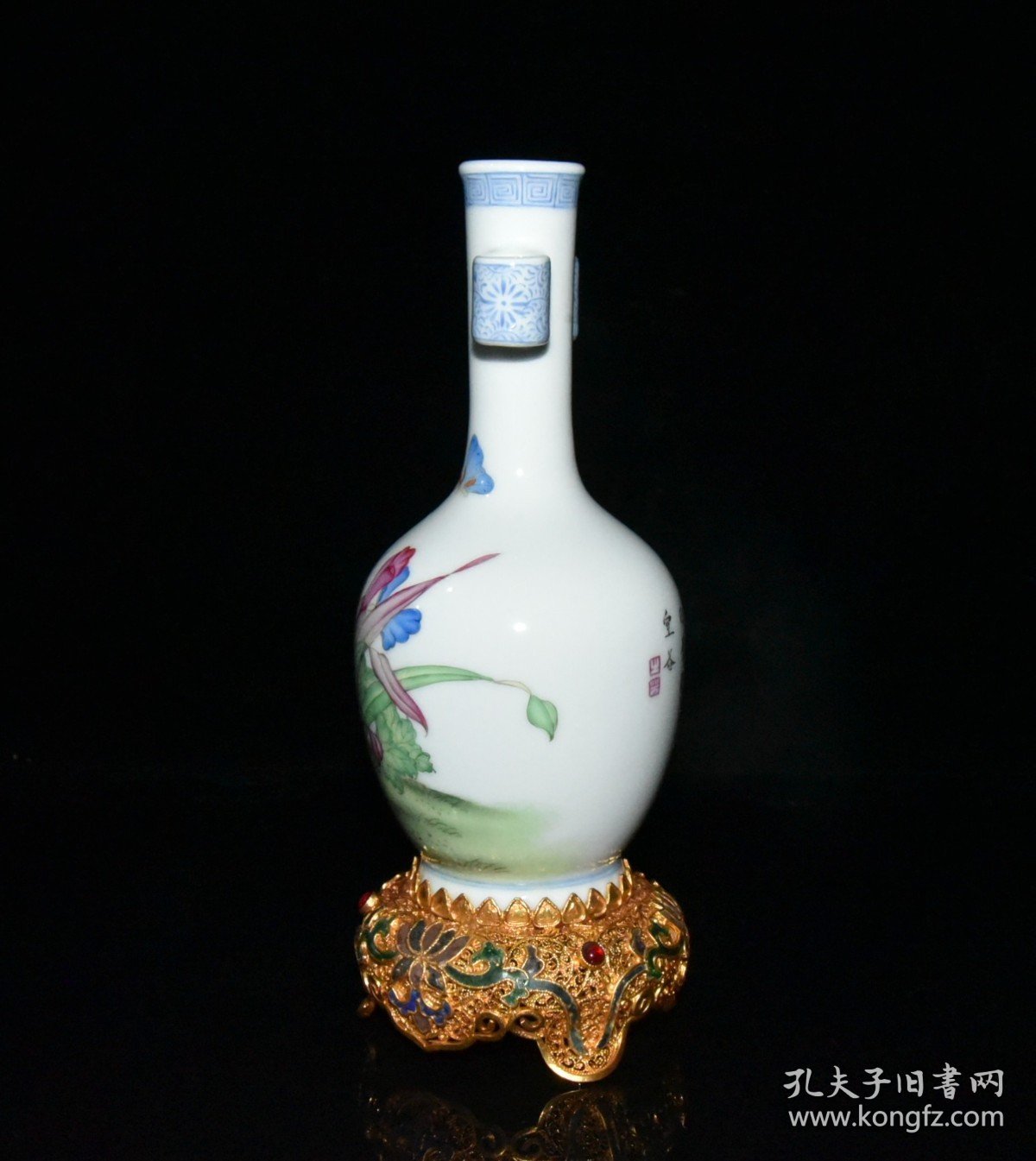 清代乾隆珐琅彩镶铜虞美人贯耳瓶一对