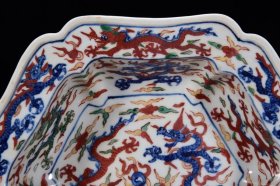 明万历年五彩龙纹六方盆