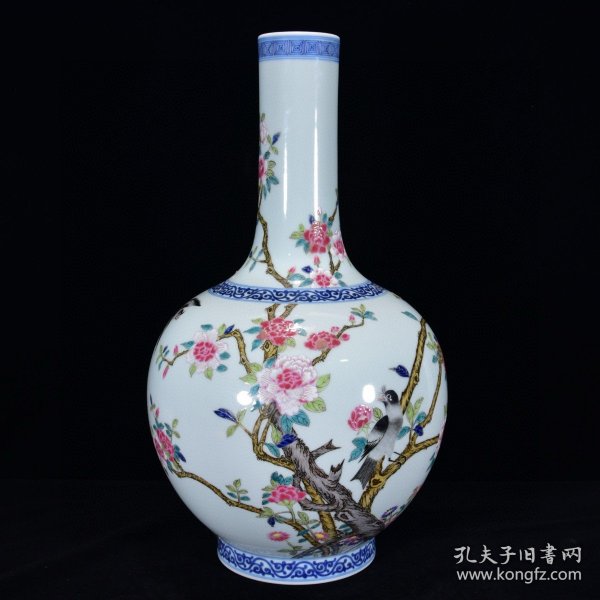 清乾隆年青花加彩花鸟纹天球瓶