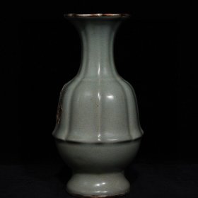 汝窑鎏银包口包底花口瓶