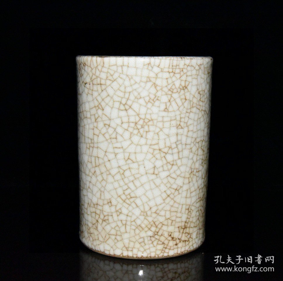 清代哥窑开片笔筒