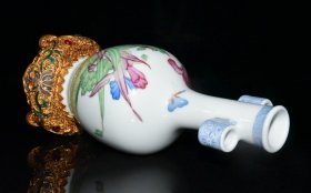 清代乾隆珐琅彩镶铜虞美人贯耳瓶一对