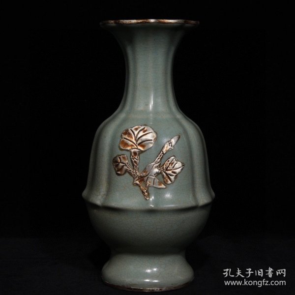 汝窑鎏银包口包底花口瓶