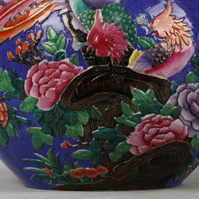清乾隆珐琅彩鎏金浮雕花鸟纹葫芦瓶
