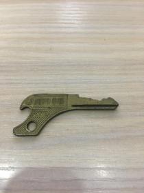 老钥匙：常州 金狮牌 自行车钥匙 （铜钥匙） （手枪型）