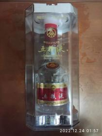 五粮液空酒瓶