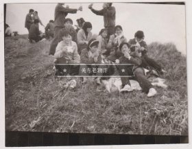 【买任意6件包邮挂】老照片收藏 大幅 锦州观音洞山合影 11.1*8.7cm