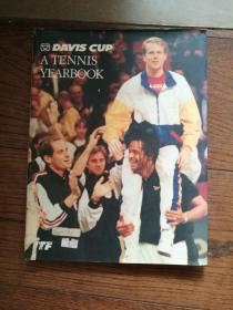 DAVIS CUP A TENNIS YEARBOOK（英文原版。戴维斯杯网球年鉴。大16开。附海报一张。1996。书衣边角有破损）