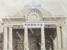 【济南史料】1910年代 日据胶济铁路期间 胶济铁路济南火车站前的日军步兵第41联队和步兵第54联队将领 原版老照片一张（胶济铁路济南站为胶济铁路的起点站，始建于1899年6月，建成于1904年7月13日。一战后日本占领胶济铁路，并通过1915年的“二十一条约”继承了德国在山东的包括胶济铁路在内的一切特权，1922年胶济铁路由中国赎回。）