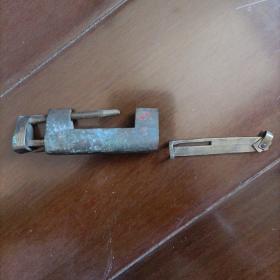 老物件：老铜锁带钥匙