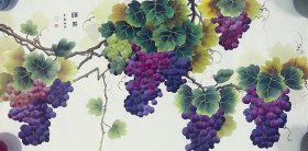 葡萄，纯手绘作品，餐厅挂，特别合适，硕果，假一赔万，山西省美协马唤凤老师的原创大作，实际画的比照片拍出来要漂亮的多，葡萄和小鸡的刻画入木三分，很有意境，写意画看整个构图，非常棒。尺寸1米×50公分，三尺整张的，家里客厅，卧室，书房，玄关，餐厅，茶室都可悬挂，朋友结婚，新房乔迁，过节送礼再好不过了，闭眼入的一副佳作。