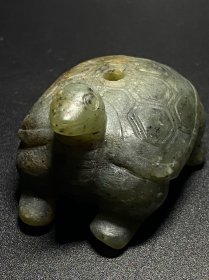 高古西汉玉龟，造型生动，皮壳包浆氧化