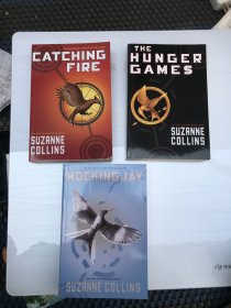 The Hunger Games Trilogy Box Set (Books 1-3) 饥饿游戏套装（平装）