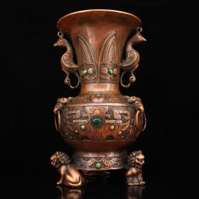 珍藏老纯铜全铜纯手工打造镶嵌宝石花瓶
重2925克      高28厘米   宽16厘米