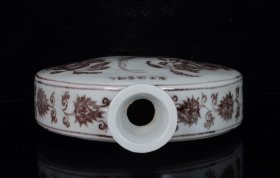明宣德釉里红花鸟纹扁瓶 25x21厘米