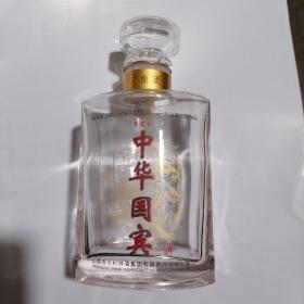 汾酒：中华国宾酒瓶