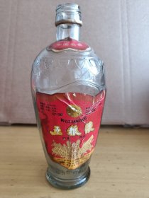 五粮液酒瓶