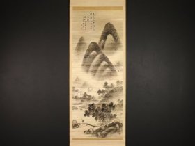 6*清中期日本江户时期南画家:王赢【小田海僊】【米法山水图】全体206*75cm画心168*65cm老红木轴头 画家井爪丹岳题签鉴定