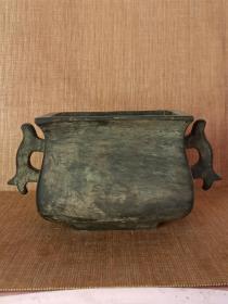 古董  古玩收藏  铜器  铜香炉  尺寸长宽高:20/12/10.5厘米，重量:5.28斤