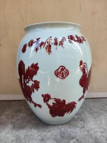 中国工艺美术大师余怀……釉里红陶瓷作品：群鸡图，品相完好。