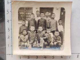 50-60年代12“少年中国”合影照片表情各异(邹位相册，邹位约1961年毕业于昆工附中，之后就读于昆明工学院)