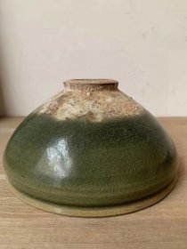 宋代钧瓷碗，开片细腻均匀，品相完好