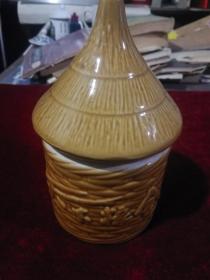 “天下粮仓”酒瓶