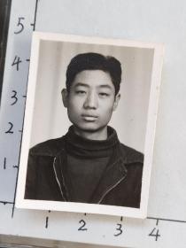60年代帅哥泛银照片(邹位相册，邹位约1961年毕业于昆工附中，之后就读于昆明工学院)