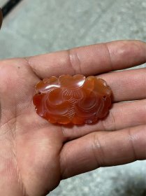 清代红玛瑙帽正 料子厚 颜色红