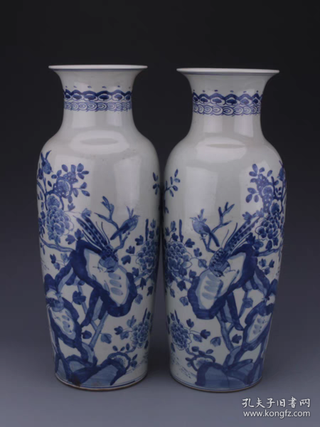 清青花手绘花鸟纹冬瓜瓶一对