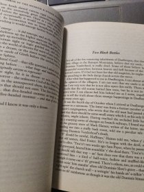 现货The Horror in the Museum & Other stories: Collected Short Stories Volume Two (Tales of Mystery & the Supernatural)